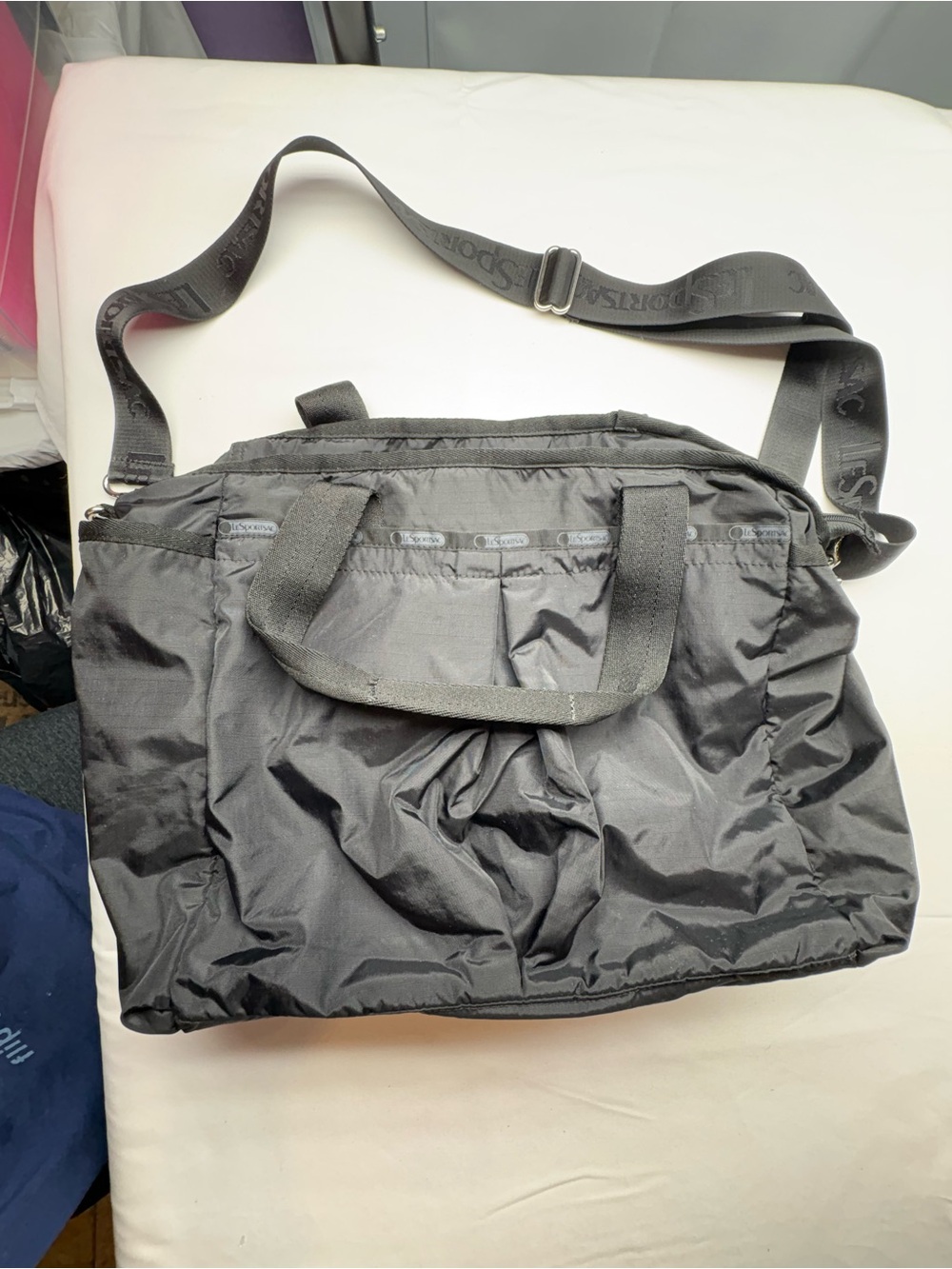 Lesportsac Black Nylon Messenger Shoulder Bag